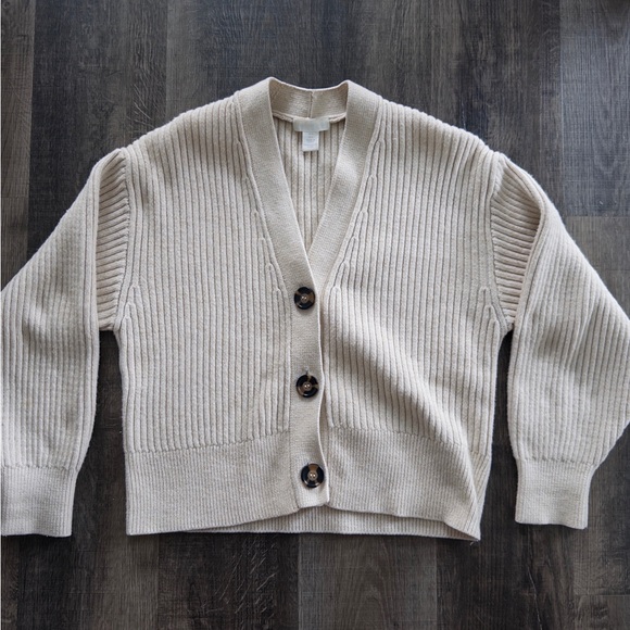 Cream Ribbed Button-Up Sweater - Picture 2 of 4
